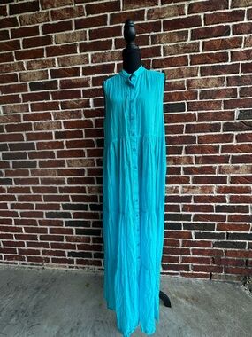 Sleeveless Turquoise Button-Front Maxi Dress